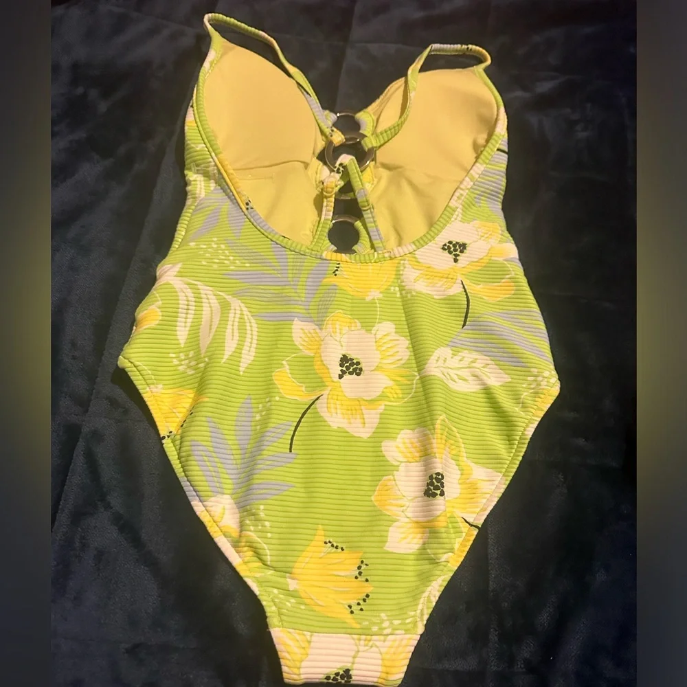 NWOT Seafolly Ring Front Maillot On Vacation Limeade Floral One Piece Swimsuit